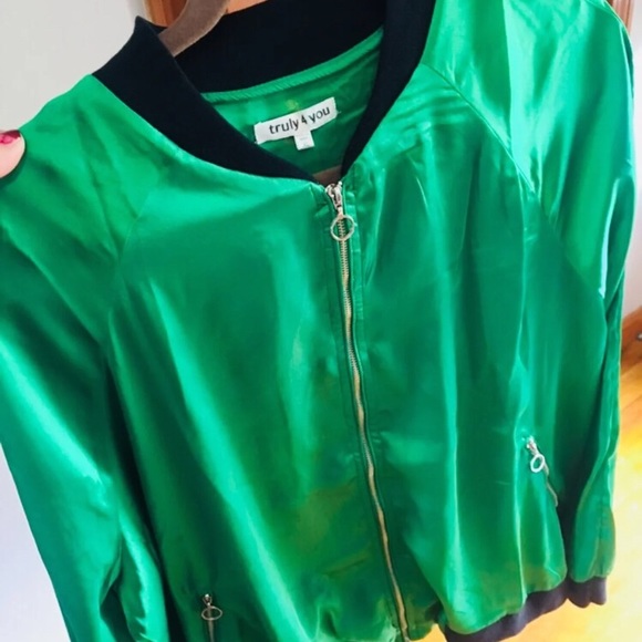 Jacket - Picture 4 of 5